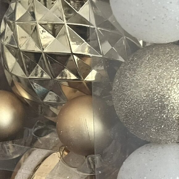 Assorted Ball Shaped Christmas Ornaments Holiday Decor 23 Count - Picture 4 of 6